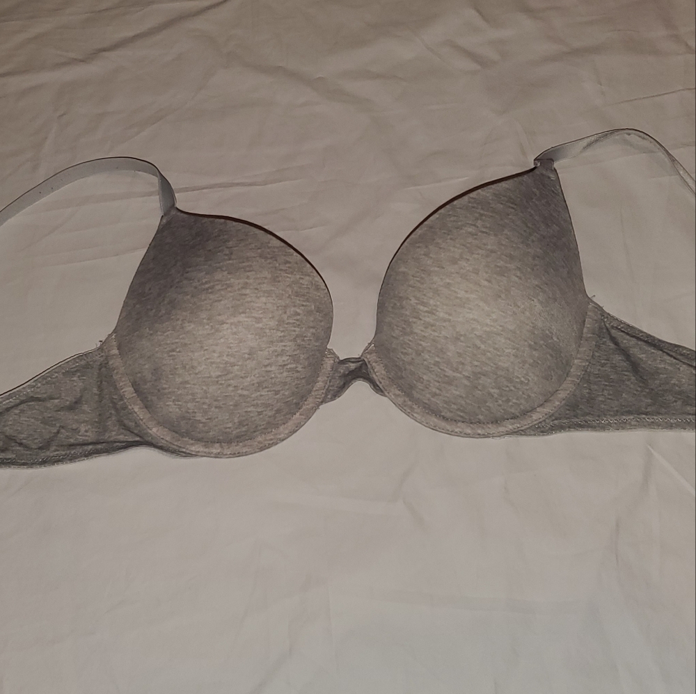 PINK Victorias Secret Everywhere Pushup Bra Padded Gray Underwire